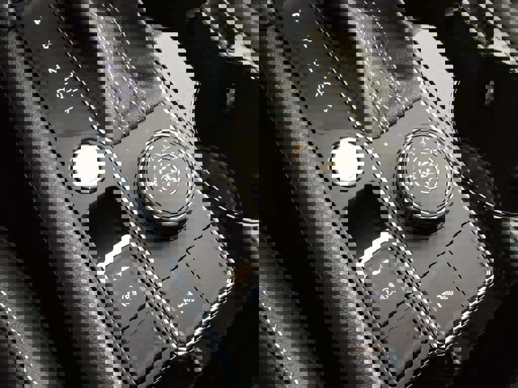 Used 2022 Volkswagen Atlas SE w/ Panoramic Sunroof Package image 14