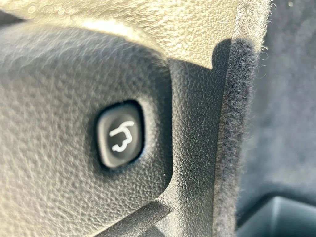 Used 2025 Dodge Durango GT image 29