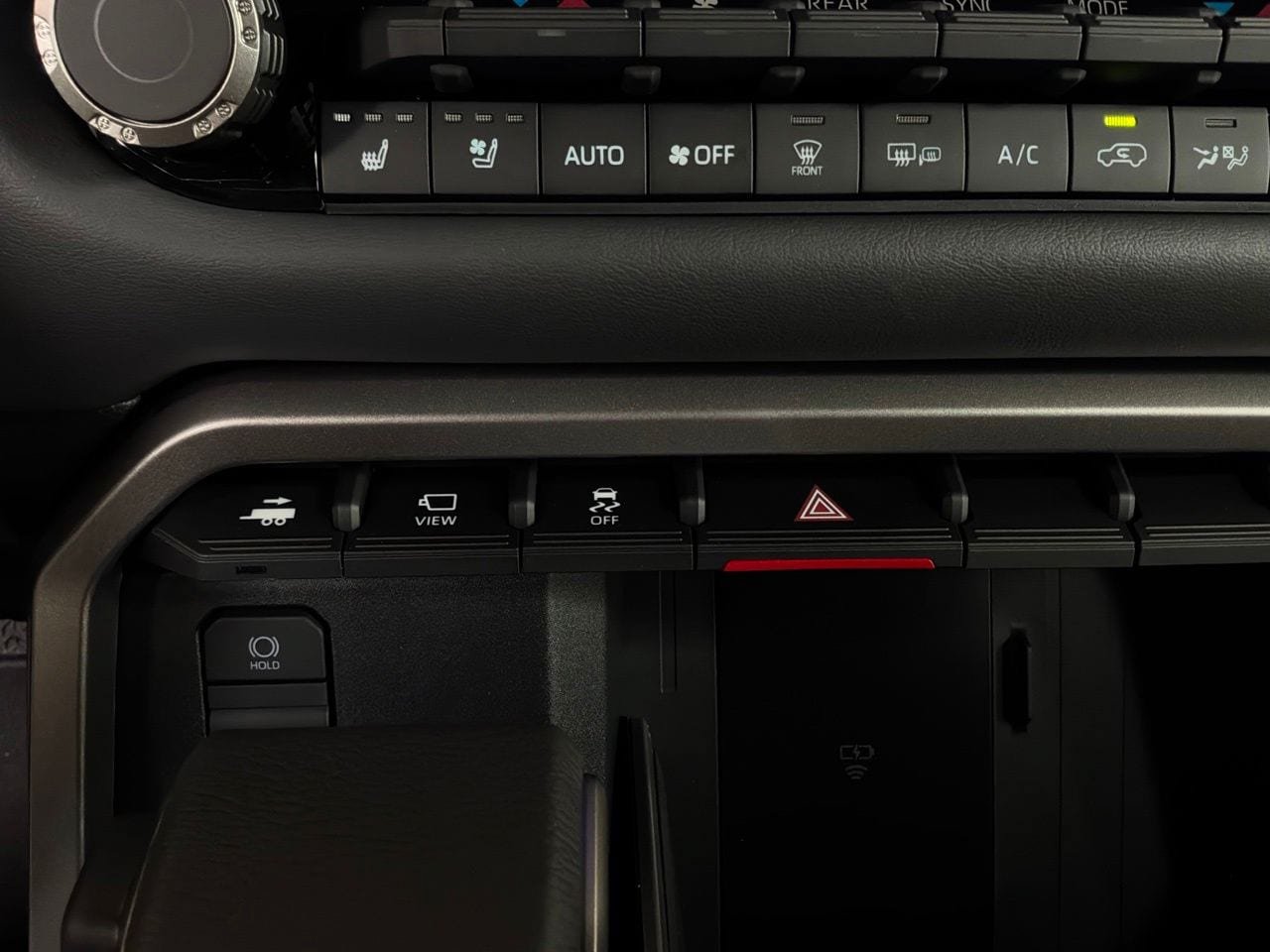 New 2026 Toyota Sequoia Platinum AWD/4WD image 32