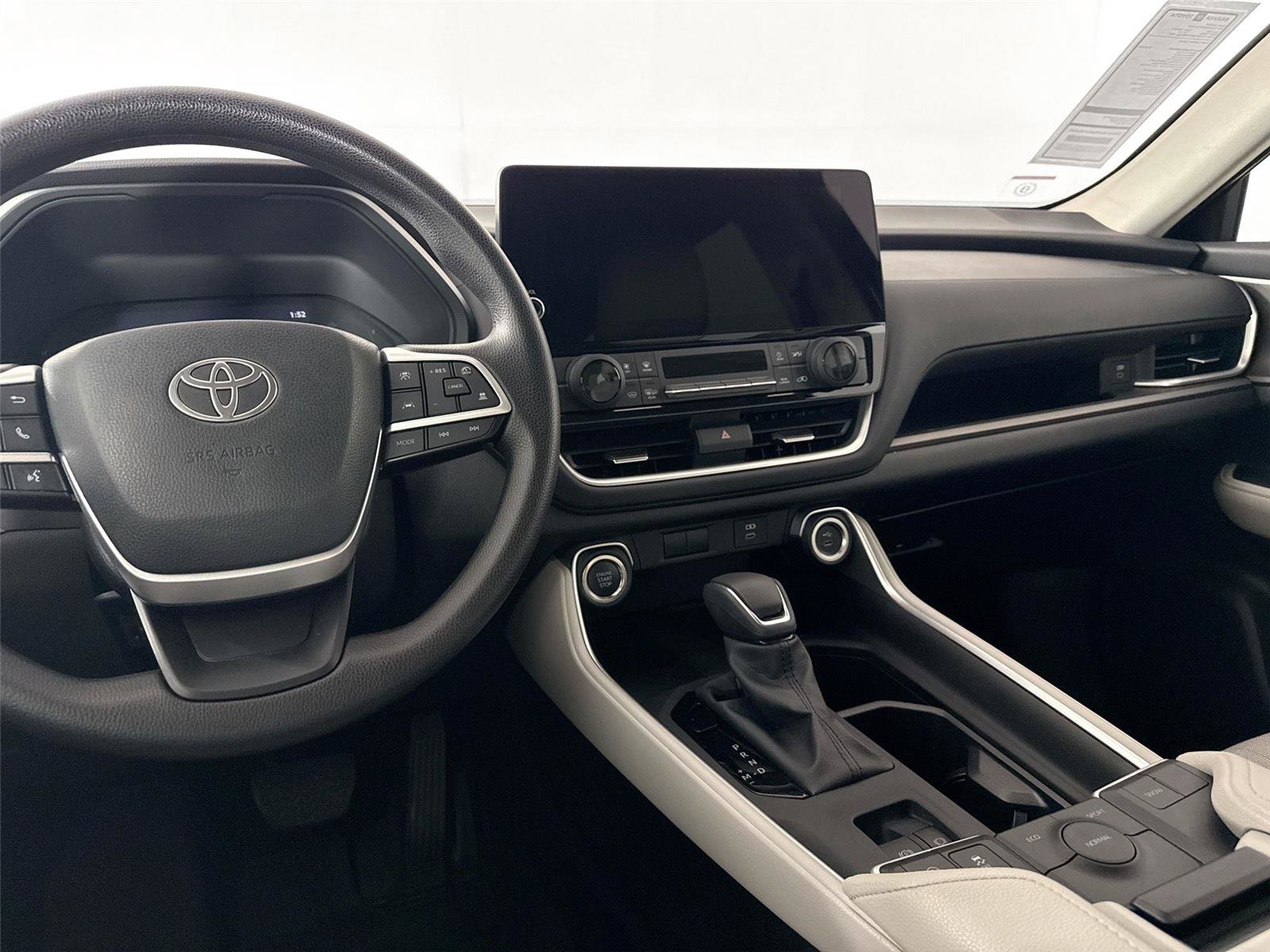 Certified 2026 Toyota Grand Highlander FWD image 30