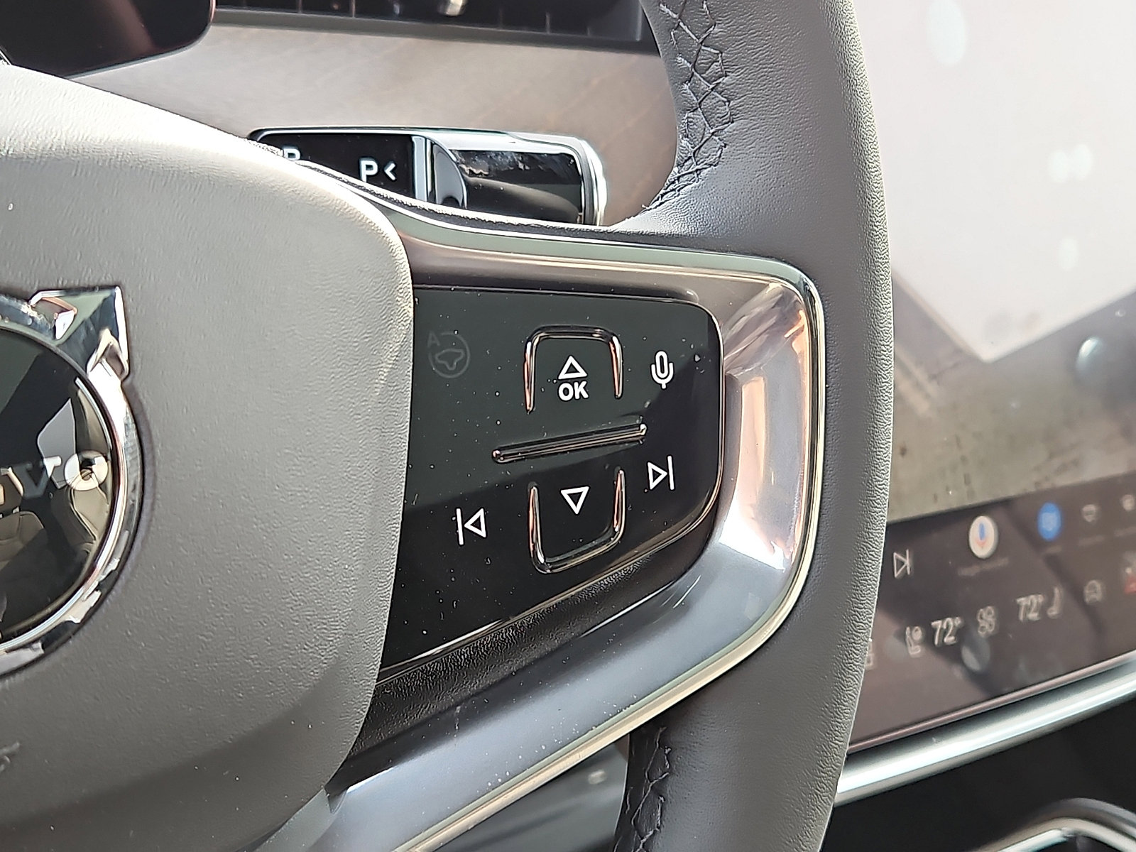 New 2026 Volvo EX90 Ultra image 18