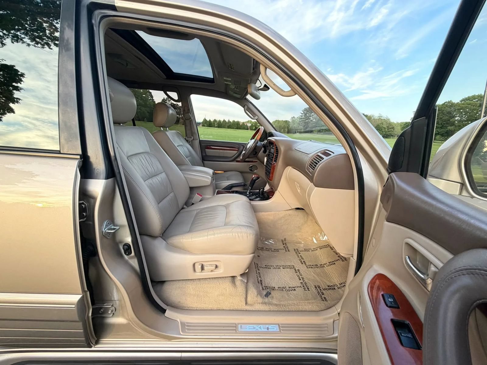 Used 2001 Lexus LX 470 4WD image 82