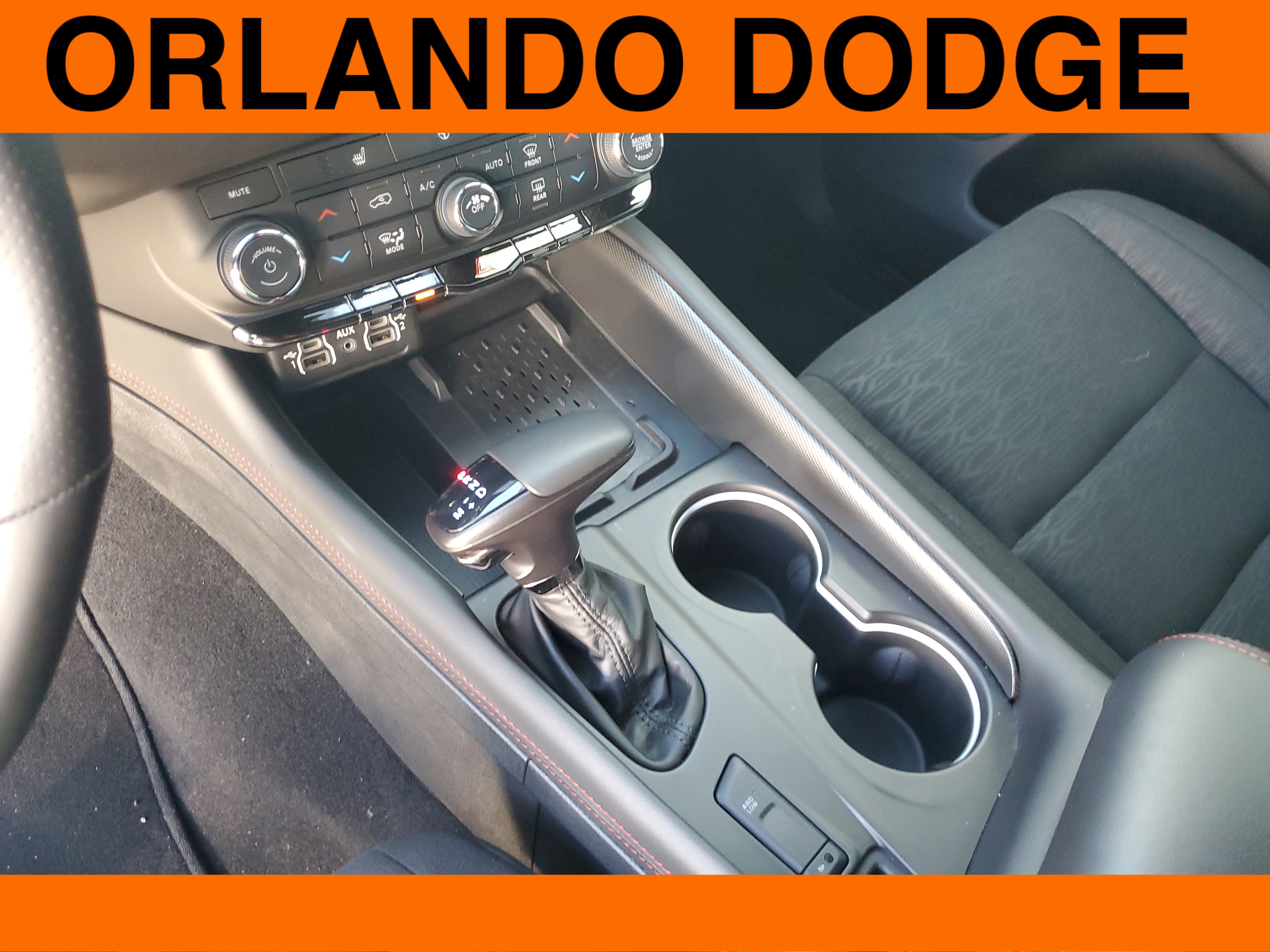 New 2025 Dodge Durango R/T w/ Blacktop Package image 18