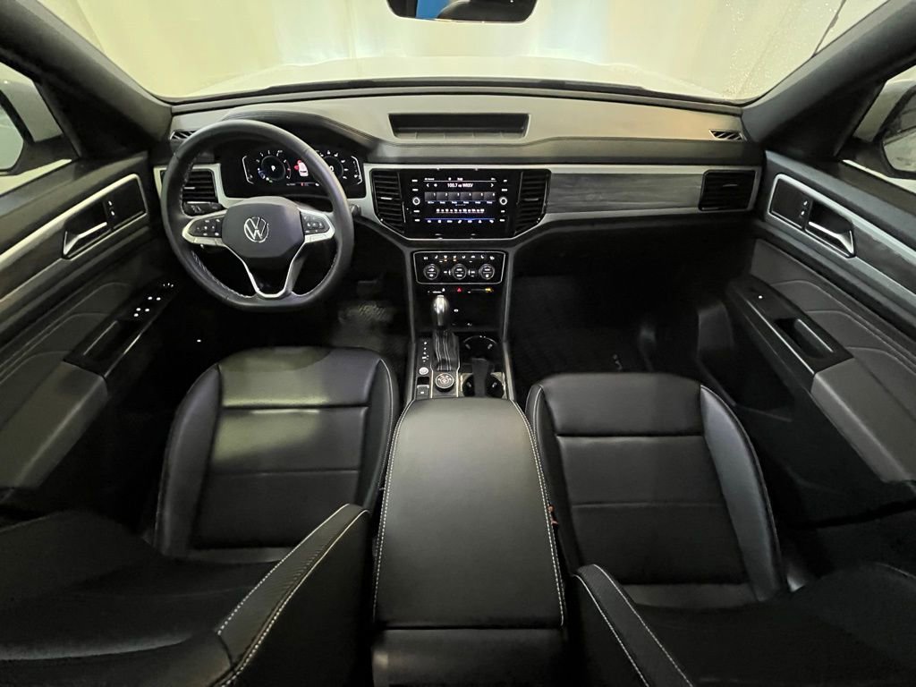 Certified 2023 Volkswagen Atlas Cross Sport SE w/ Panoramic Sunroof Package image 14
