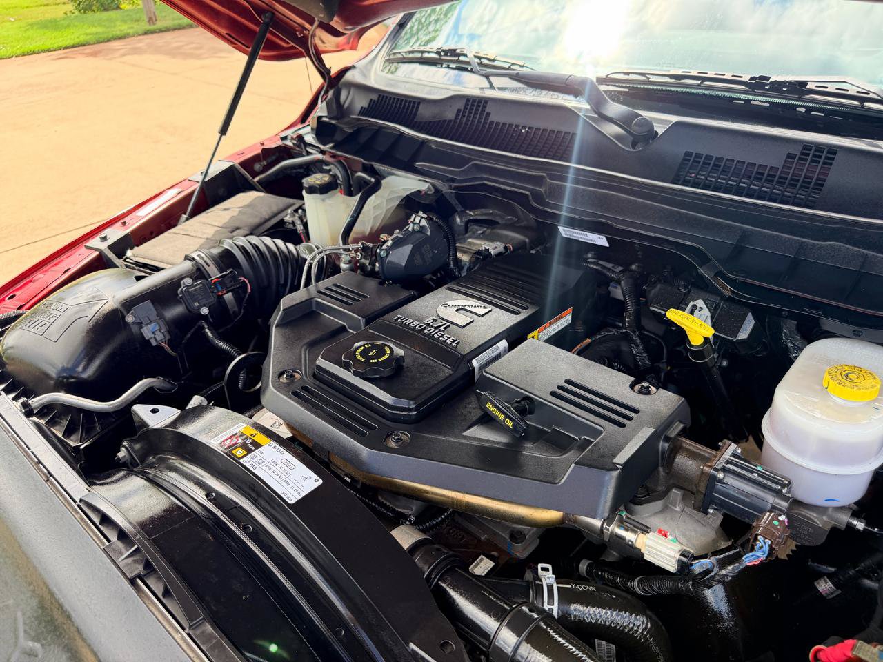 Used 2014 RAM 3500 Laramie RWD image 33