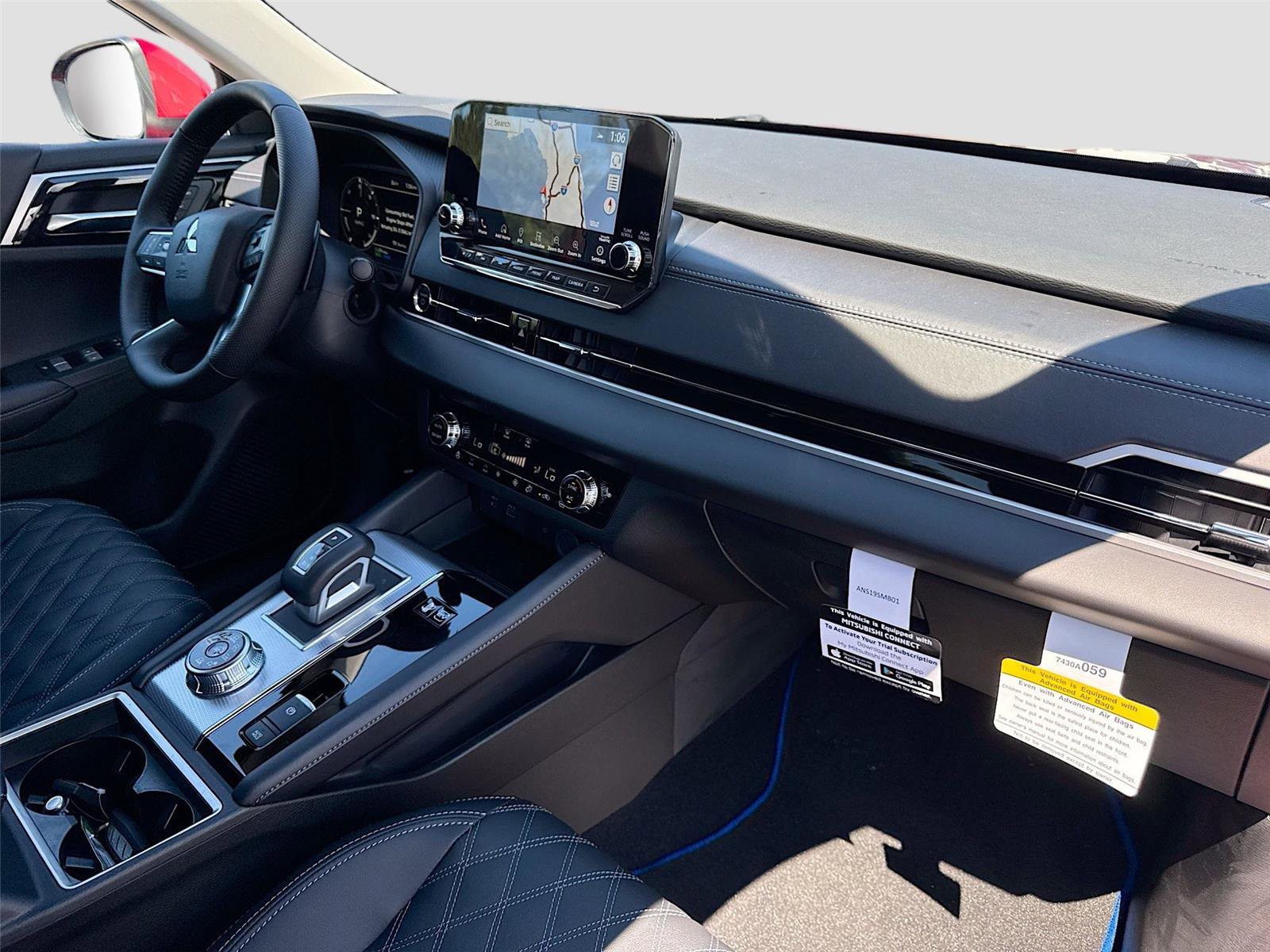 New 2025 Mitsubishi Outlander SEL image 30