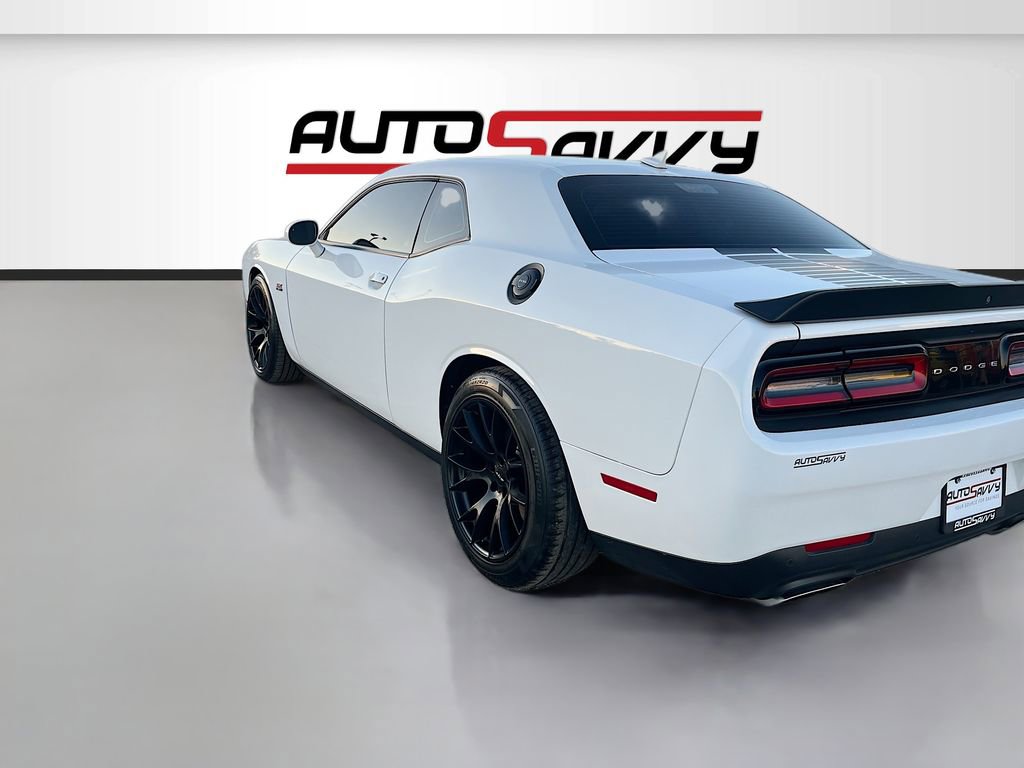 Used 2022 Dodge Challenger R/T Scat Pack w/ Driver Convenience Group RWD image 5