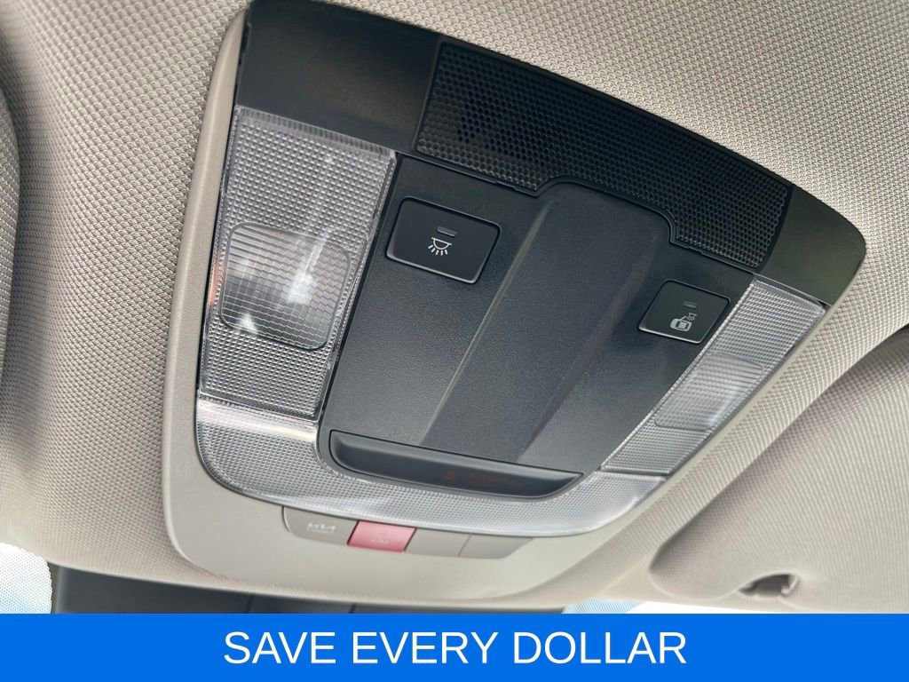 Used 2025 Kia Sorento S AWD/4WD image 23