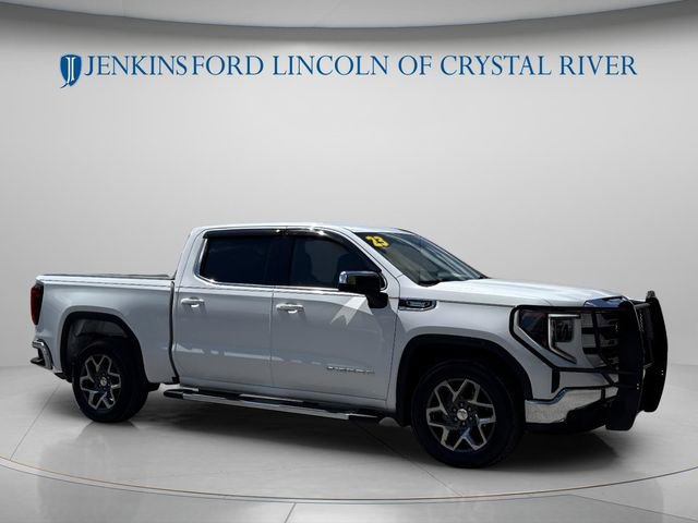 Used 2023 GMC Sierra 1500 SLE RWD image 2