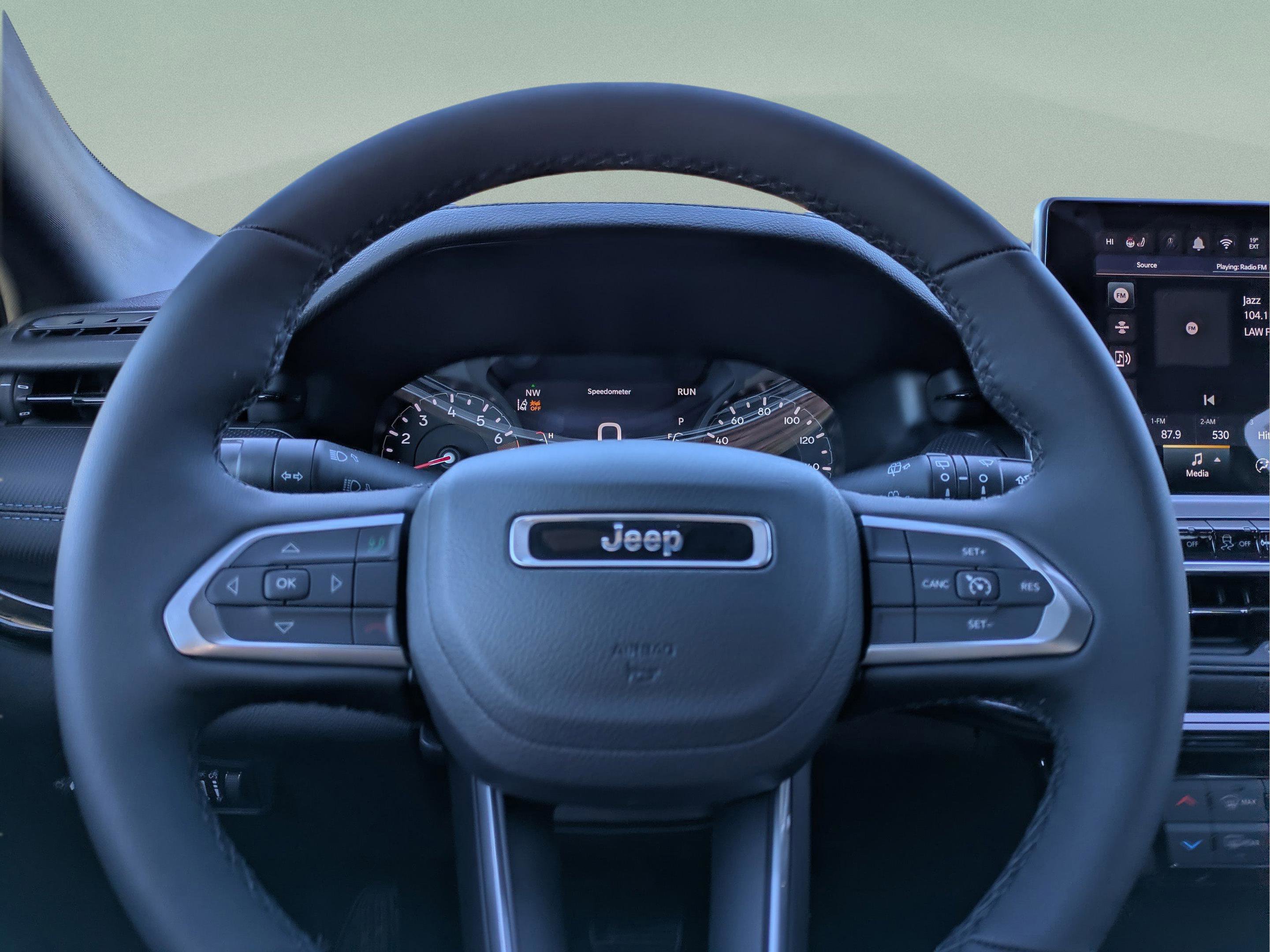 New 2026 Jeep Compass Latitude w/ Sun and Sound Group image 31