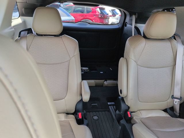 Certified 2023 Toyota Sienna Limited FWD image 11