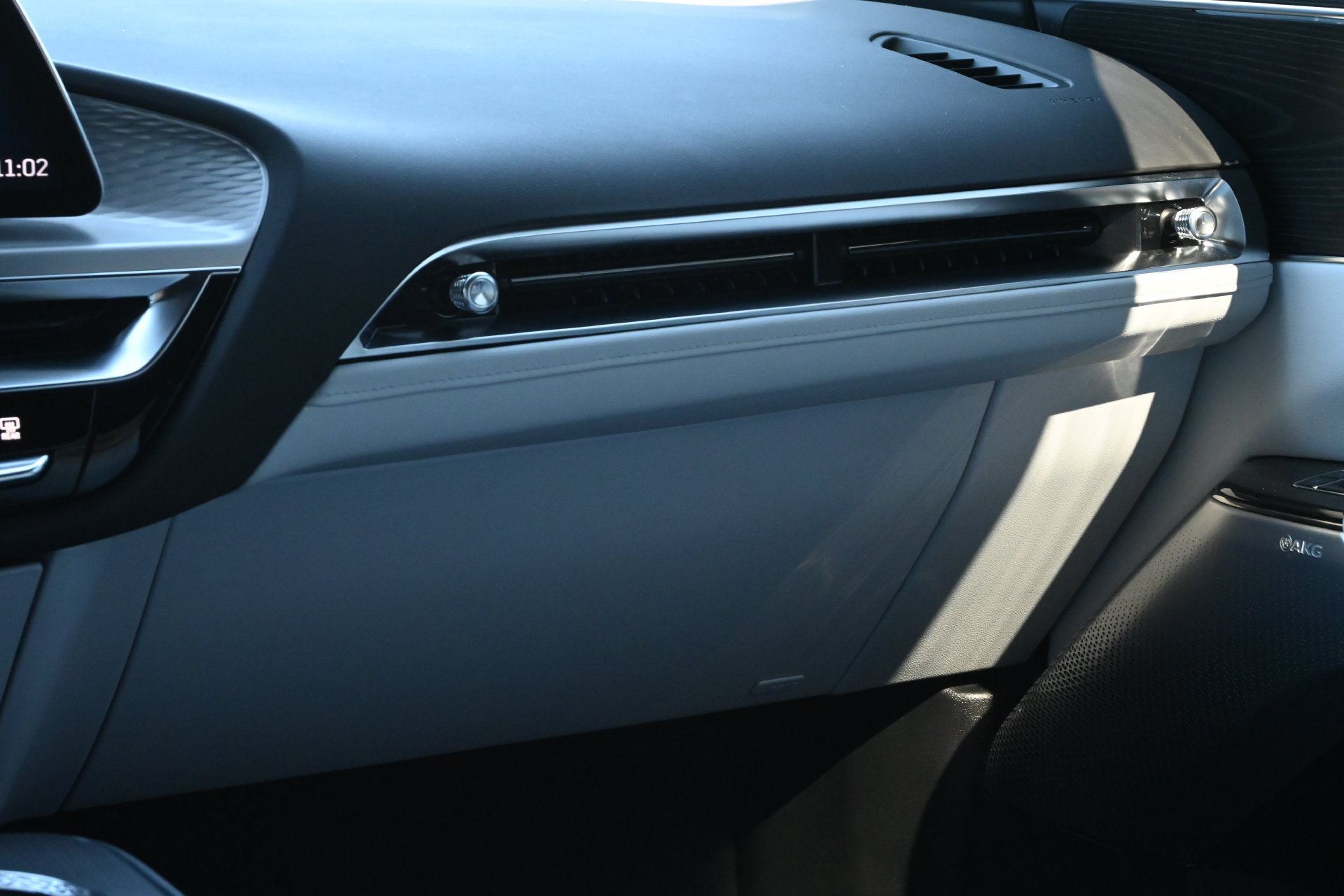 Certified 2025 Cadillac Lyriq Luxury w/ LPO, Floor Liner Package RWD image 8
