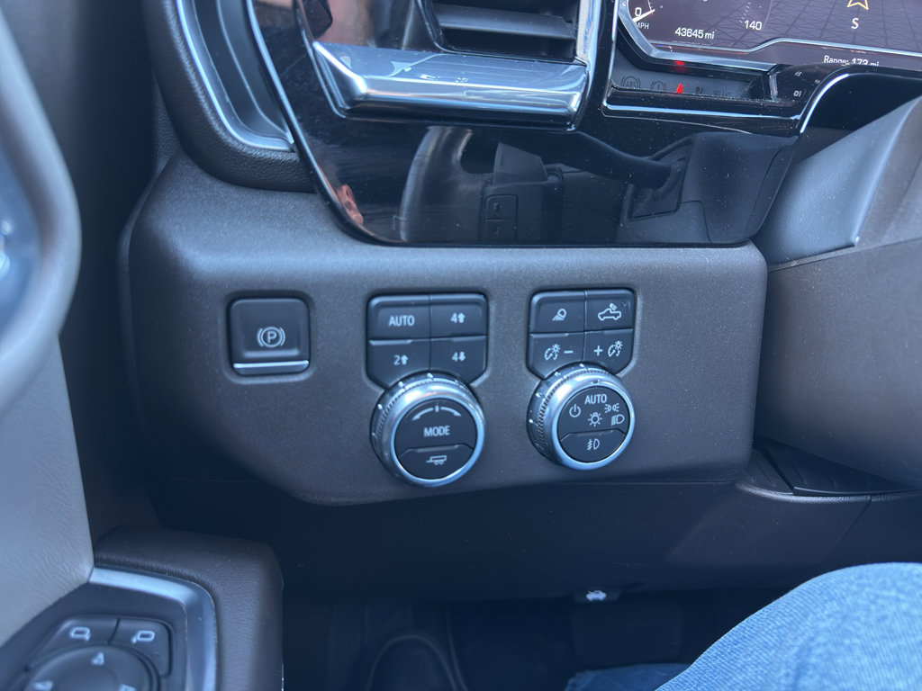 Used 2022 GMC Sierra 1500 SLT w/ SLT Premium Package AWD/4WD image 23