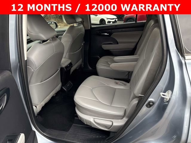 Used 2021 Toyota Highlander XLE image 17