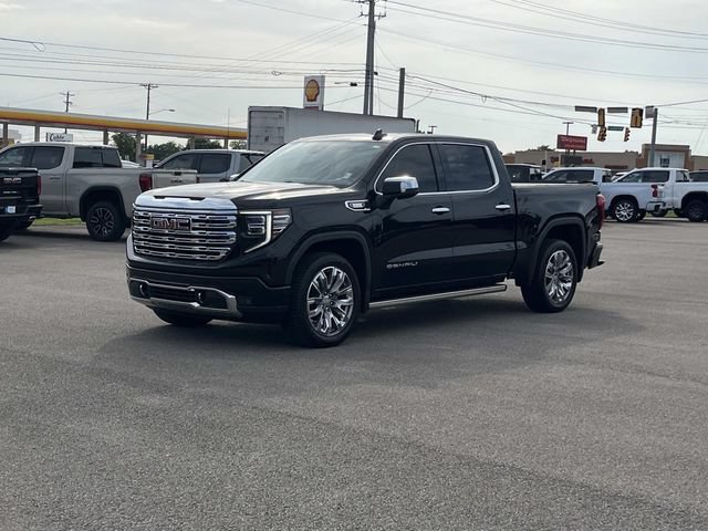 Used 2024 GMC Sierra 1500 Denali AWD/4WD image 8