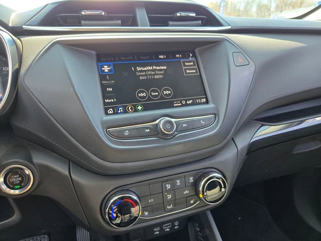 Used 2023 Chevrolet TrailBlazer LT AWD/4WD image 23