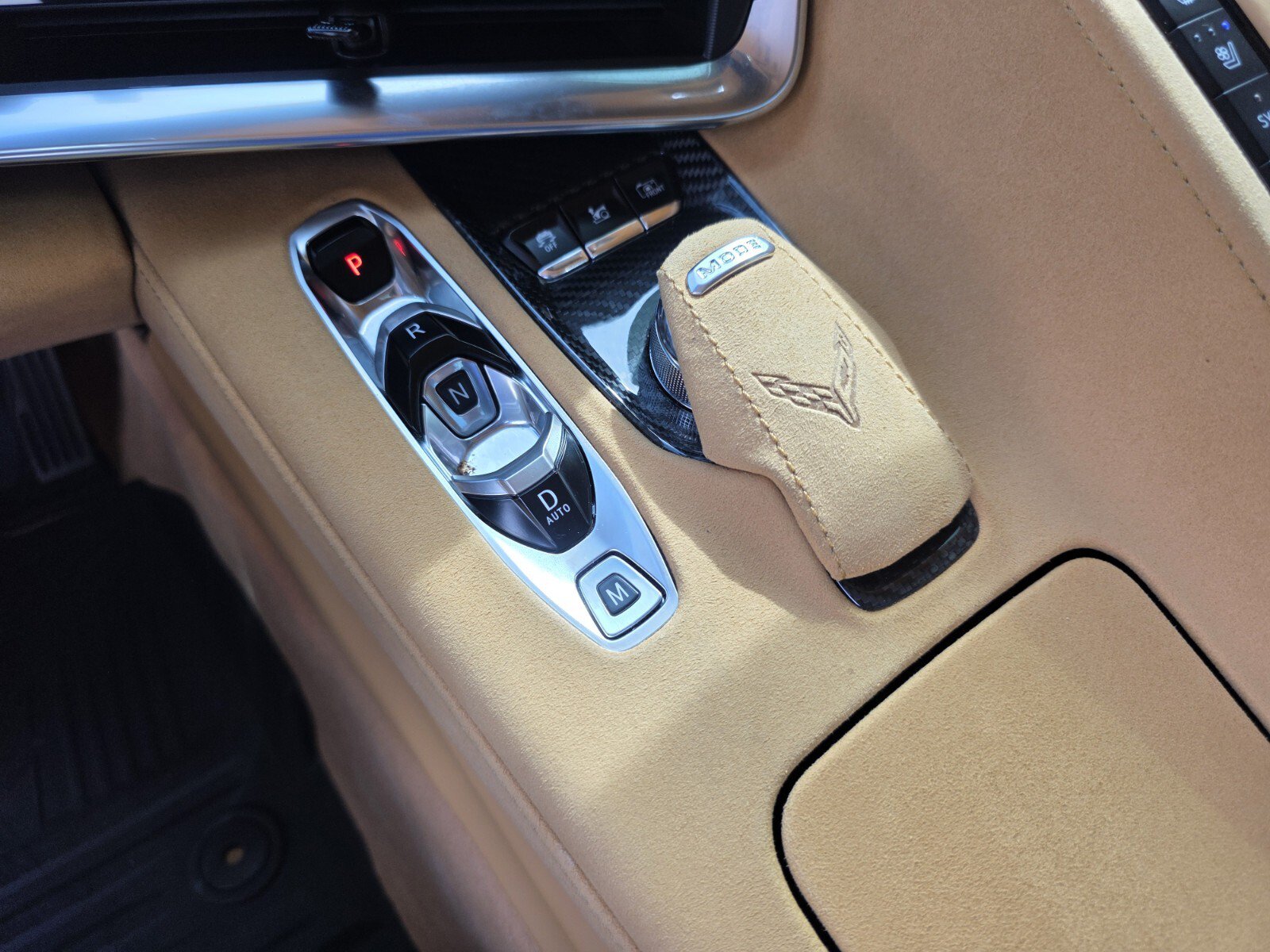 Used 2022 Chevrolet Corvette Stingray Premium Conv w/ Z51 Performance Package RWD image 15
