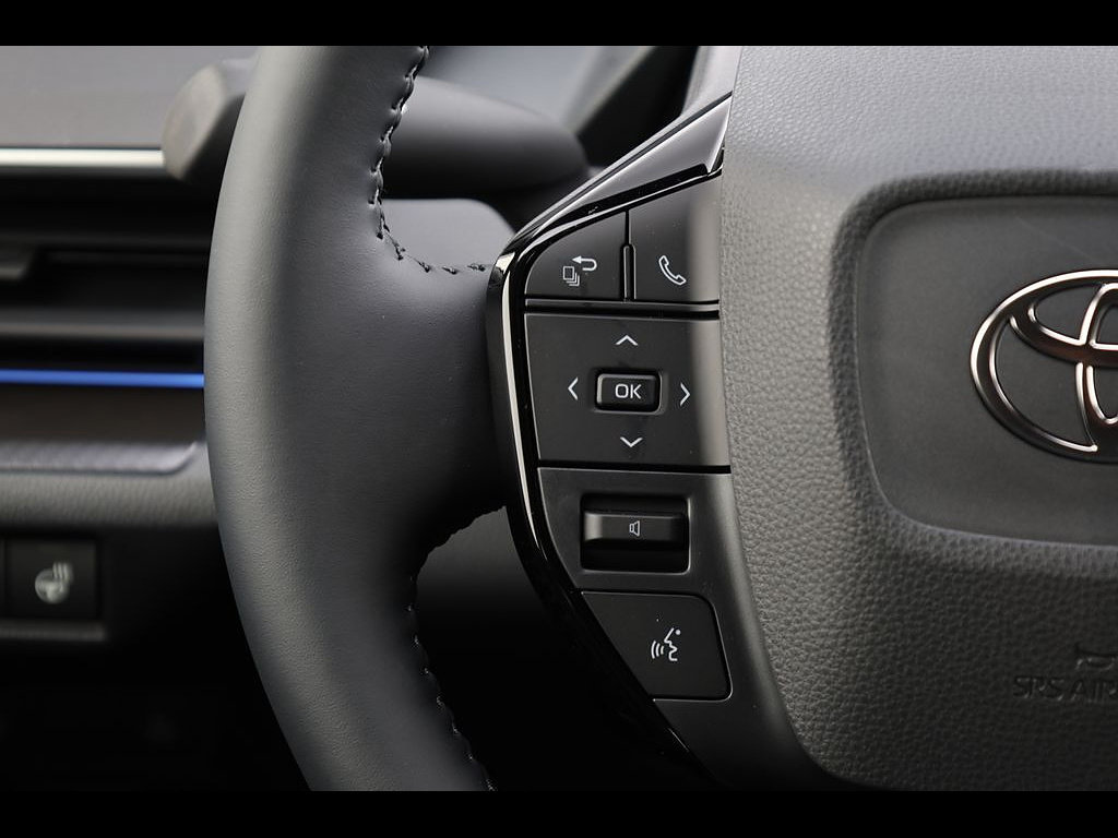 New 2026 Toyota Prius Plug-In Hybrid FWD image 13