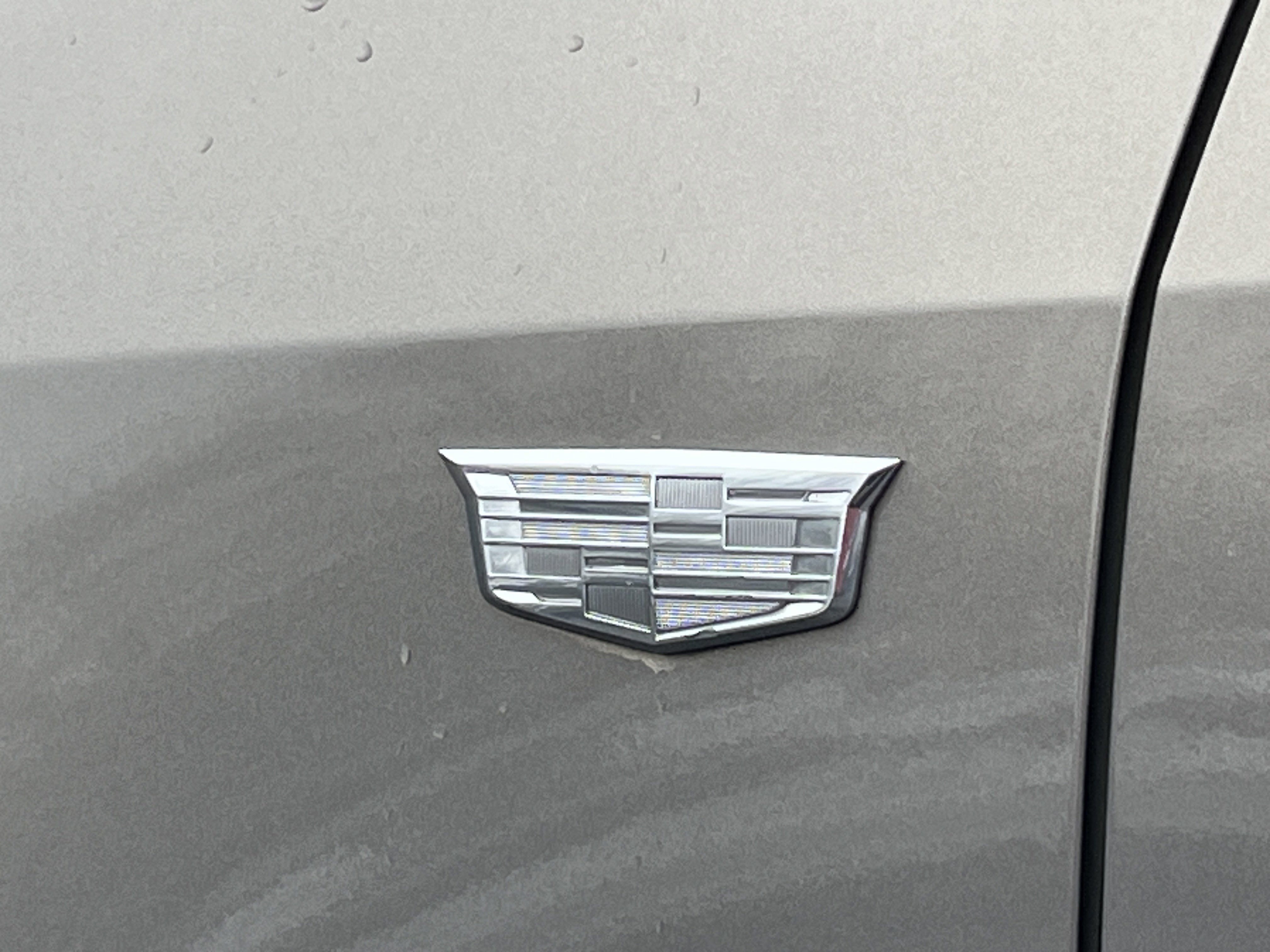 Used 2018 Cadillac XT5 Luxury w/ LPO, Wheel Lock Package image 32