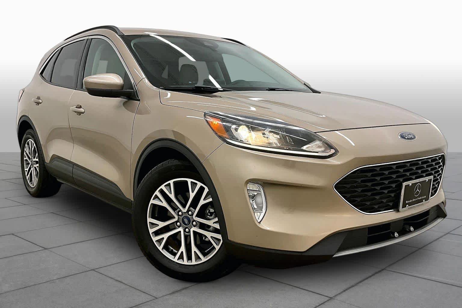 Used 2021 Ford Escape SEL FWD image 3