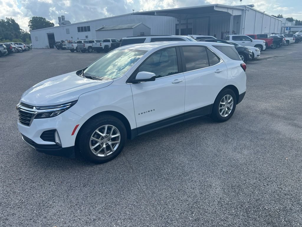 Used 2024 Chevrolet Equinox LT FWD image 1
