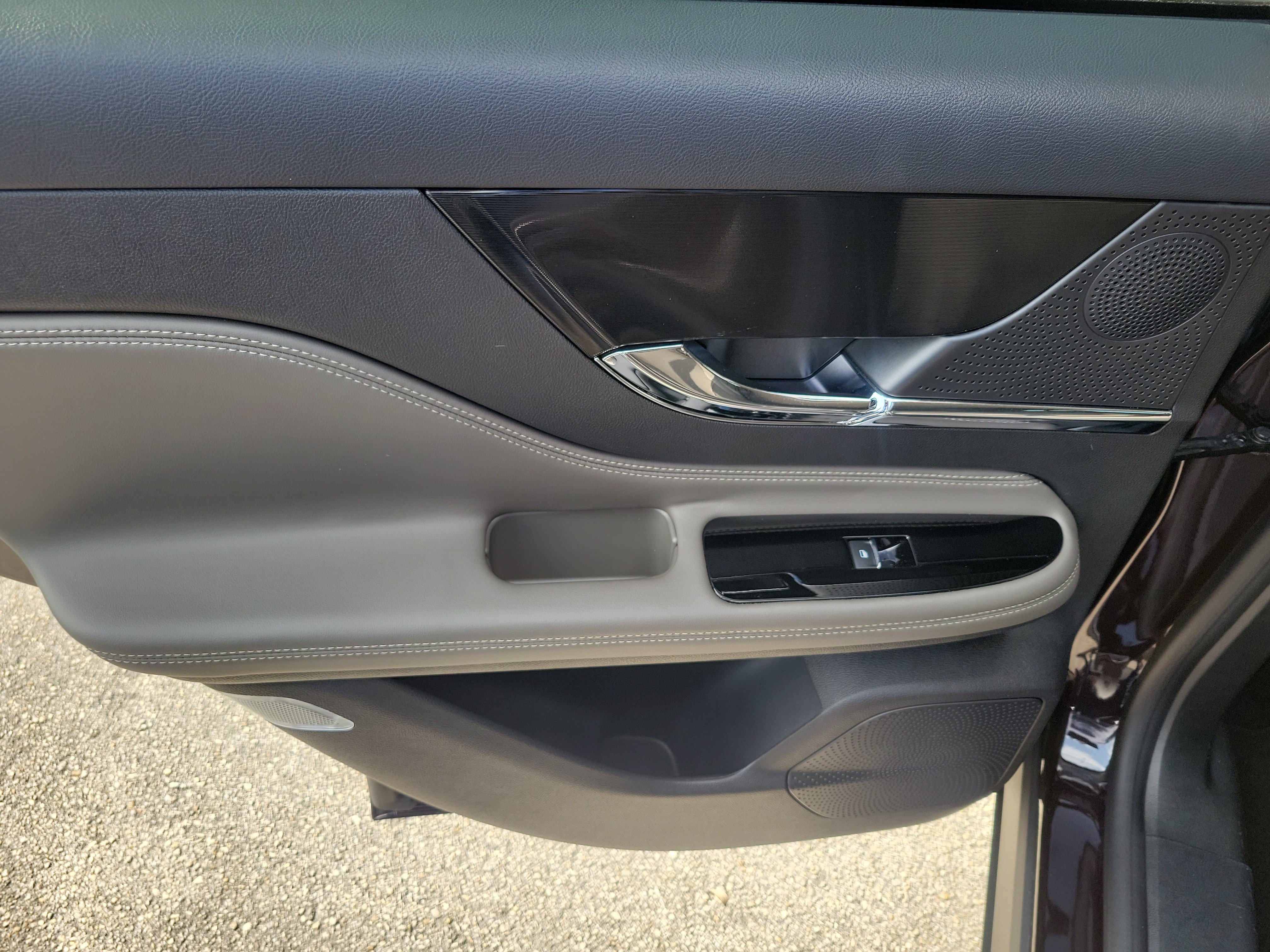 Certified 2023 Lincoln Corsair FWD image 8