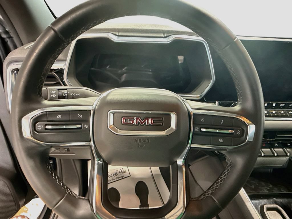 Used 2025 GMC Canyon Elevation RWD image 11