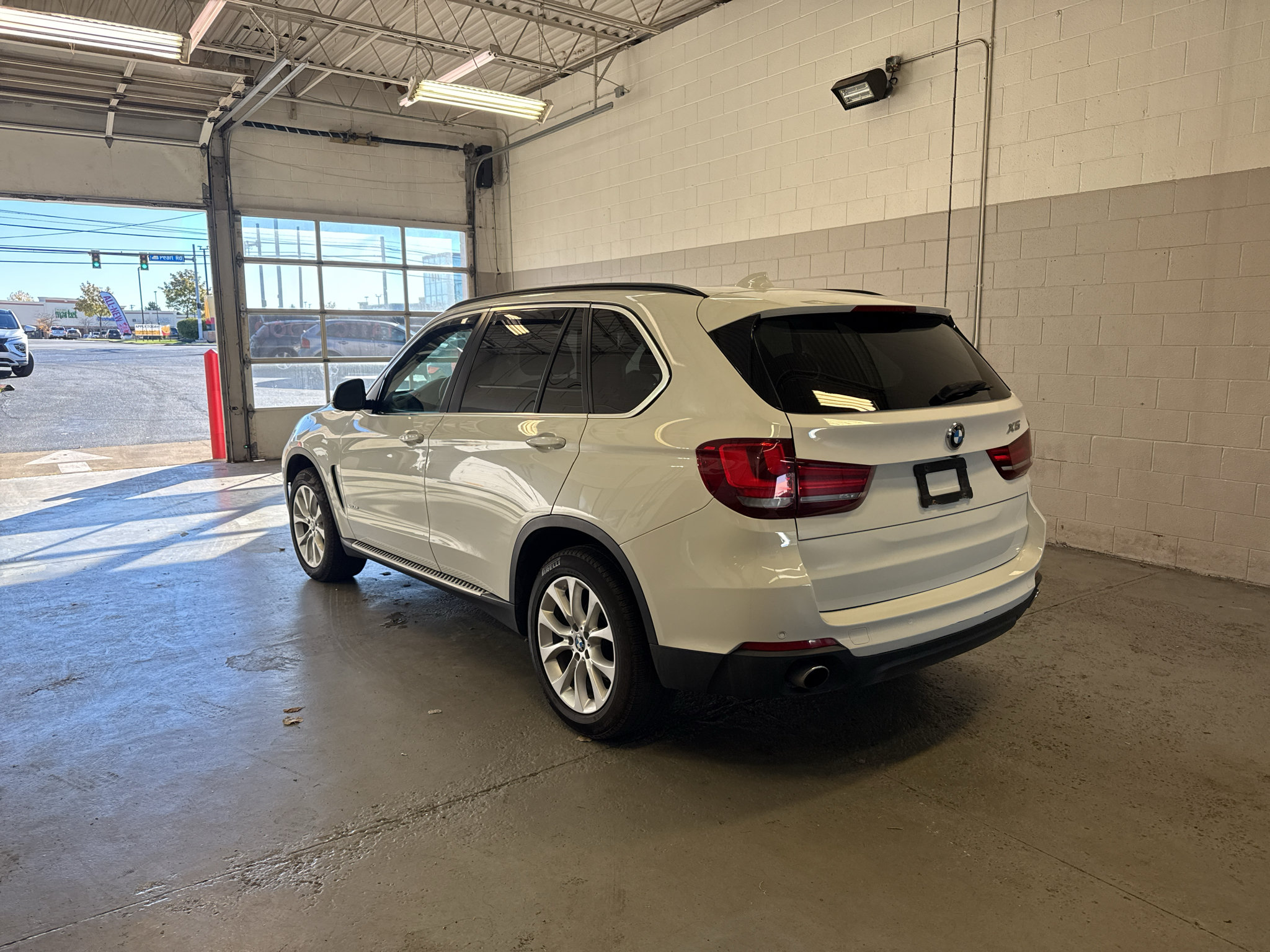 Used 2016 BMW X5 xDrive35i AWD/4WD image 7