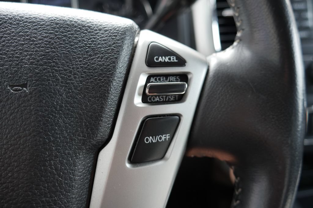 Used 2018 Nissan Titan PRO-4X AWD/4WD image 21