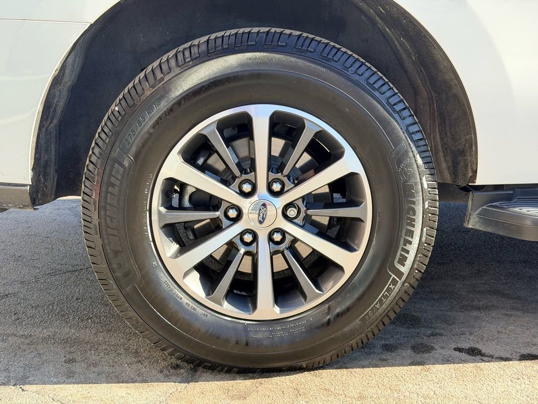 Used 2020 Ford Expedition XLT w/ Equipment Group 201A image 28