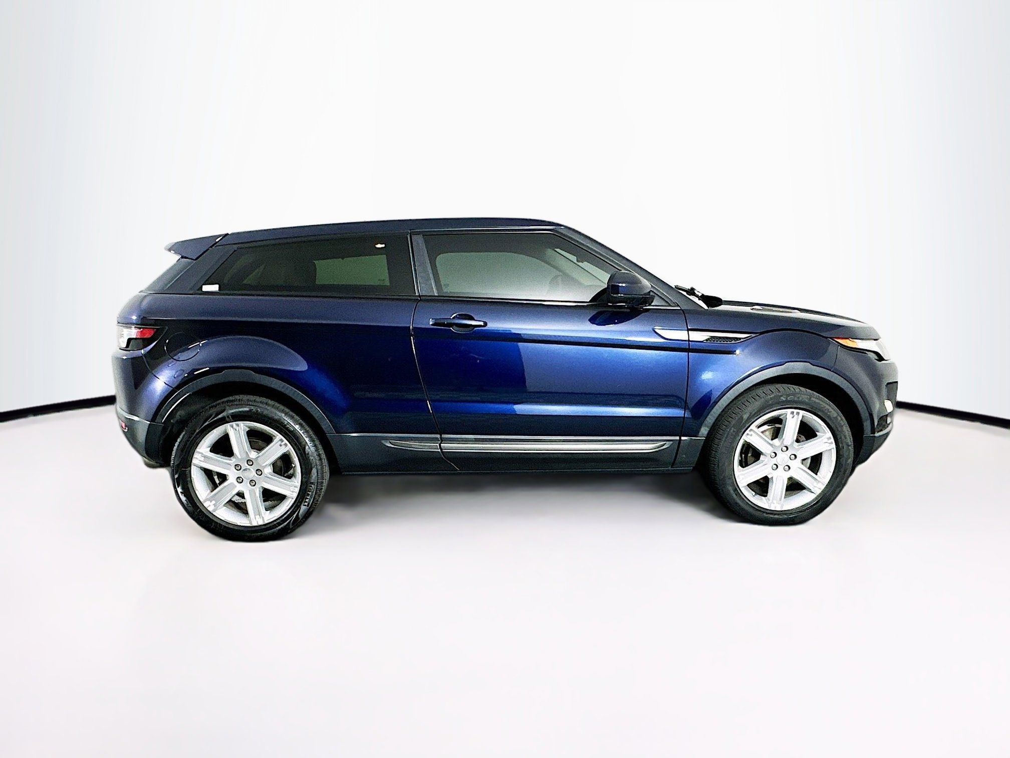 Used 2015 Land Rover Range Rover Evoque Pure Plus AWD/4WD image 10