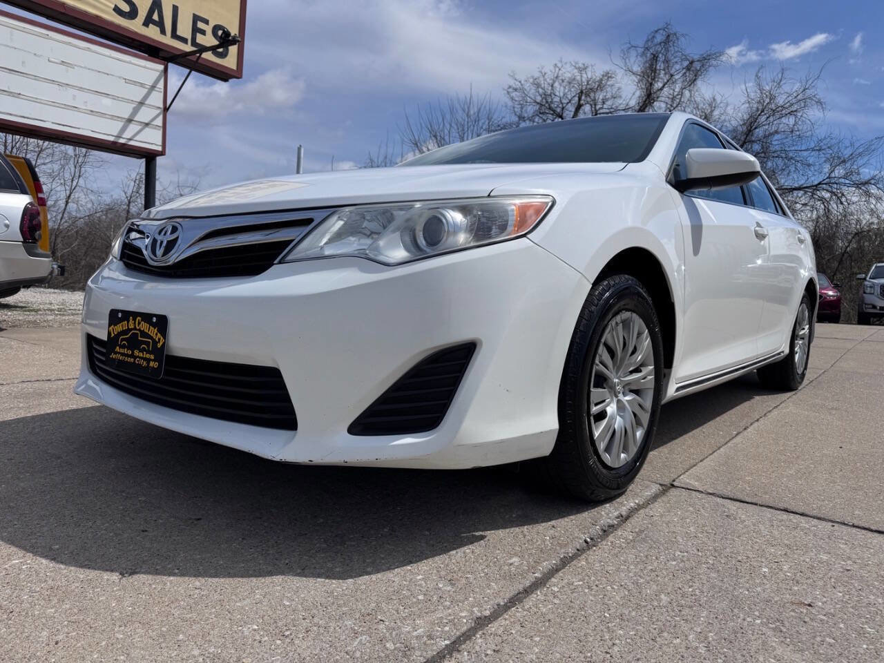 Used 2014 Toyota Camry LE