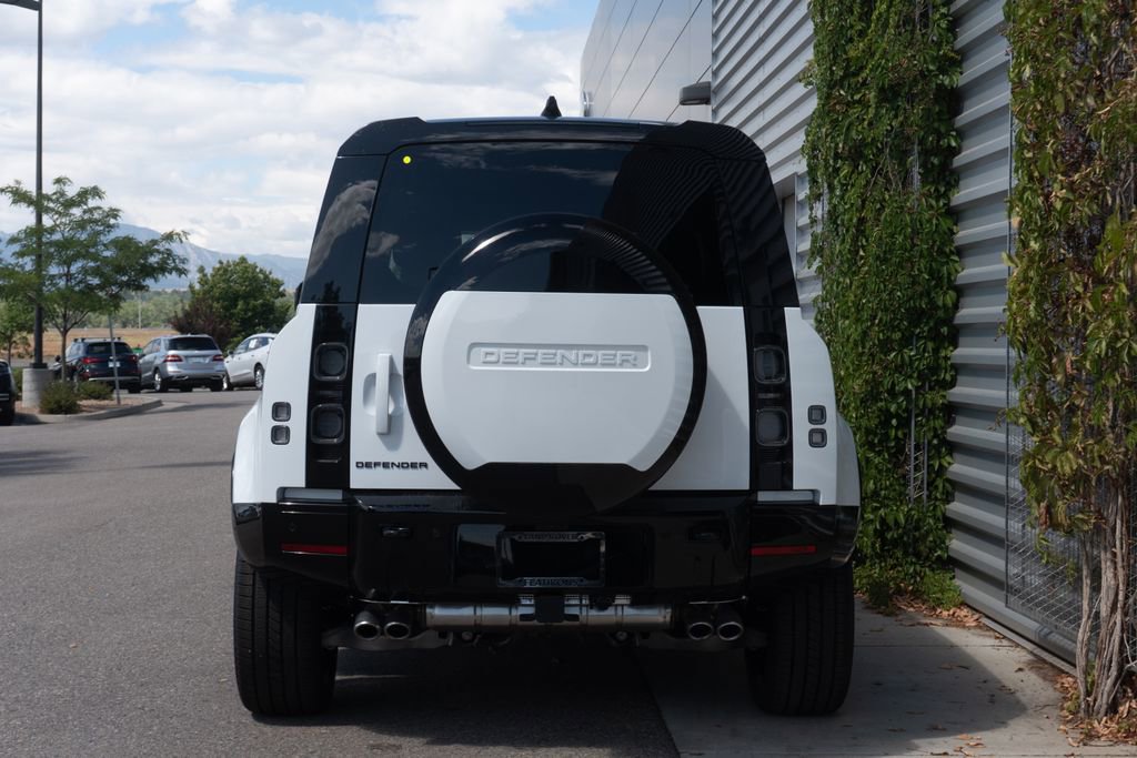 New 2025 Land Rover Defender 110 V8 image 6