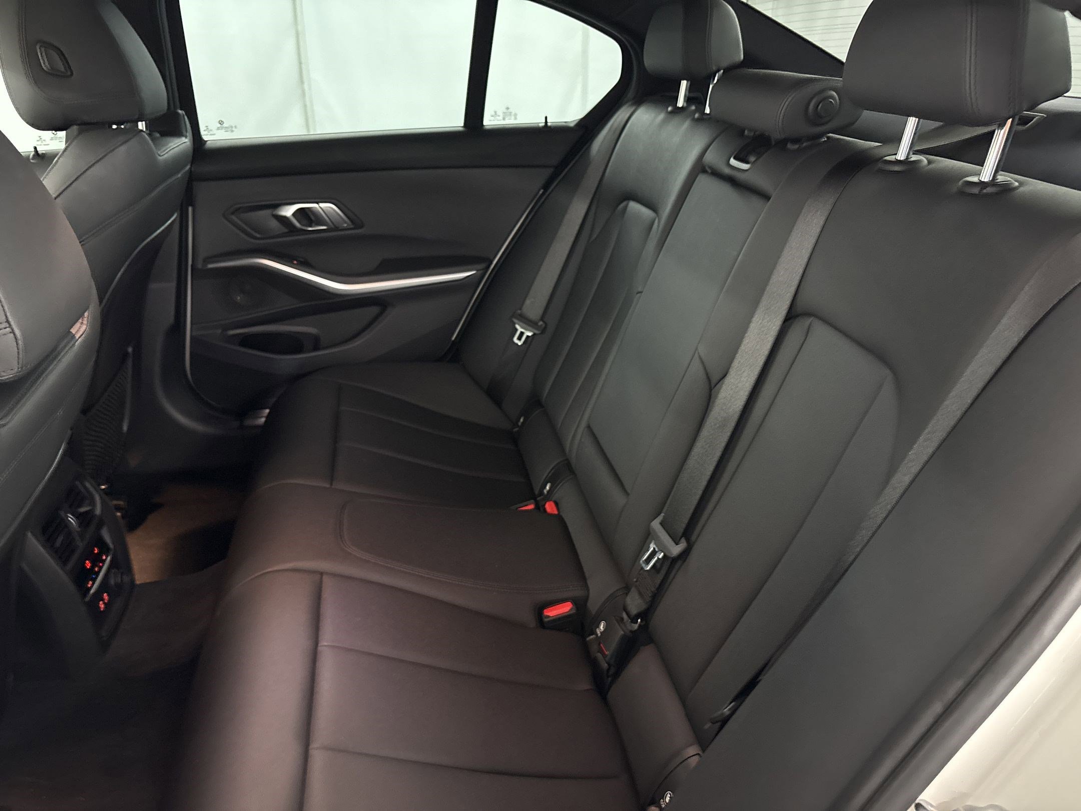 Used 2020 BMW 330i Sedan RWD image 27
