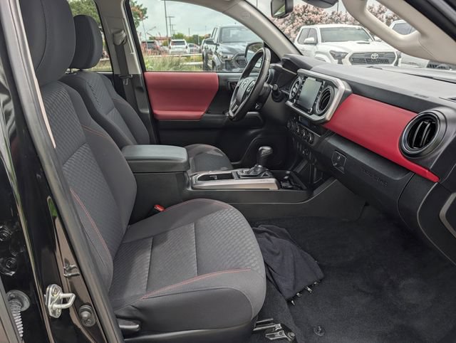 Used 2023 Toyota Tacoma SR5 AWD/4WD image 30