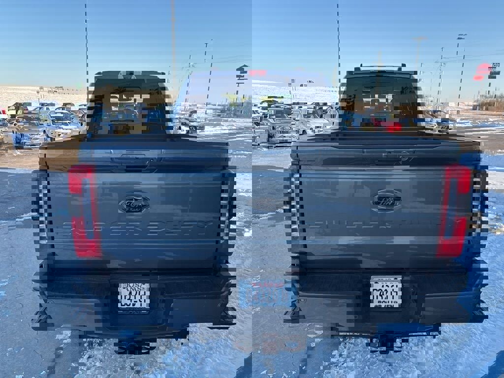 Used 2024 Ford F250 Lariat w/ Black Appearance Package image 4