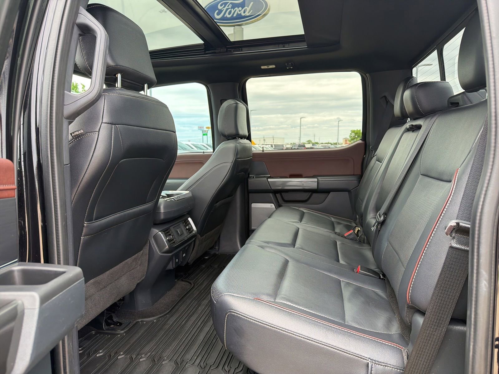 Used 2022 Ford F150 Lariat AWD/4WD image 24
