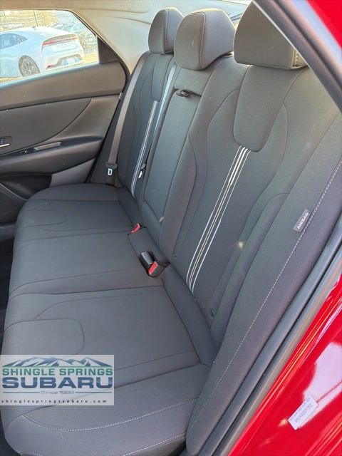 Used 2025 Hyundai Elantra SEL image 30