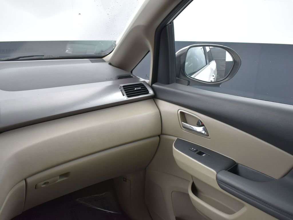 Used 2017 Honda Odyssey SE image 14
