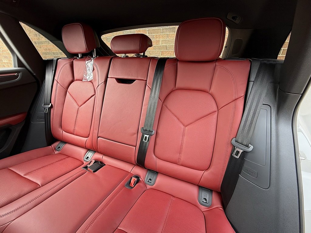 New 2026 Porsche Macan GTS image 20