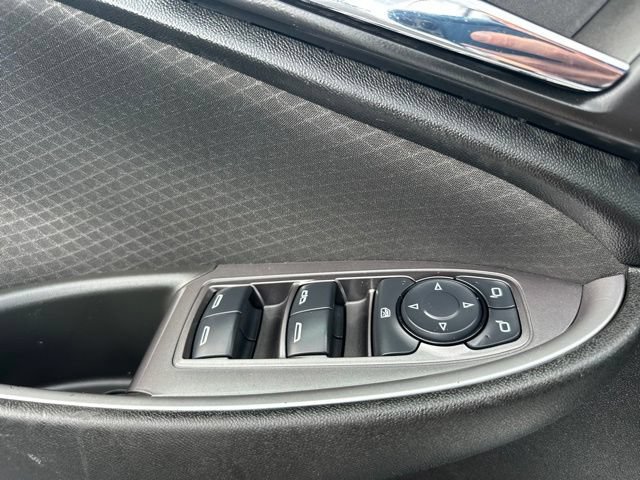 Used 2023 Chevrolet Malibu LT FWD image 24