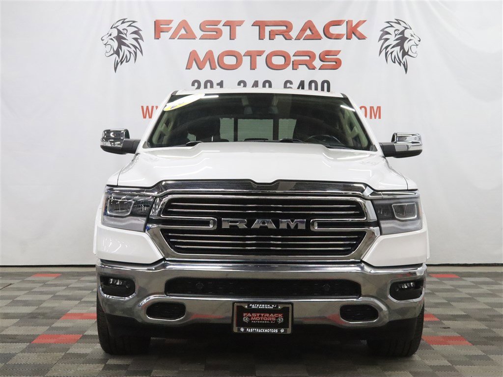 Used 2019 RAM 1500 Laramie AWD/4WD image 2