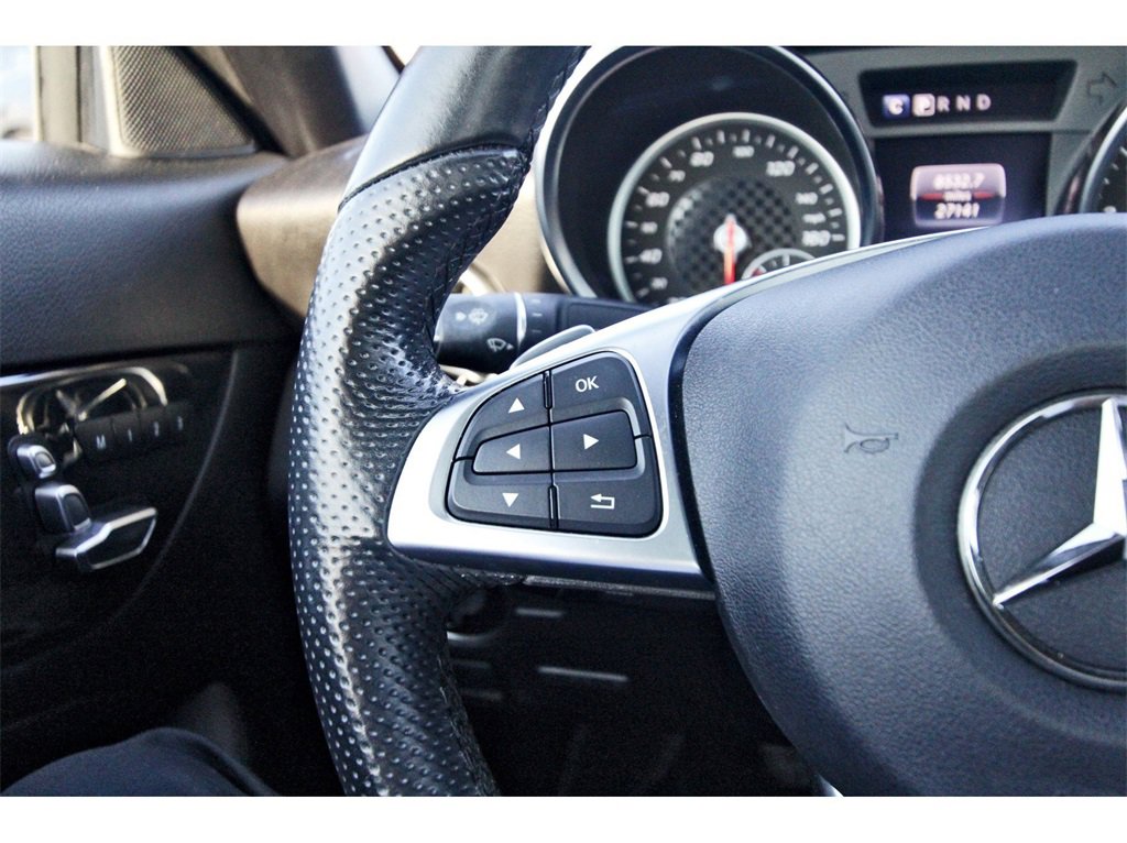 Used 2020 Mercedes-Benz SLC 300 image 16