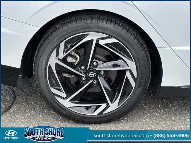 Certified 2024 Hyundai Sonata SEL w/ Convenience Package FWD image 9
