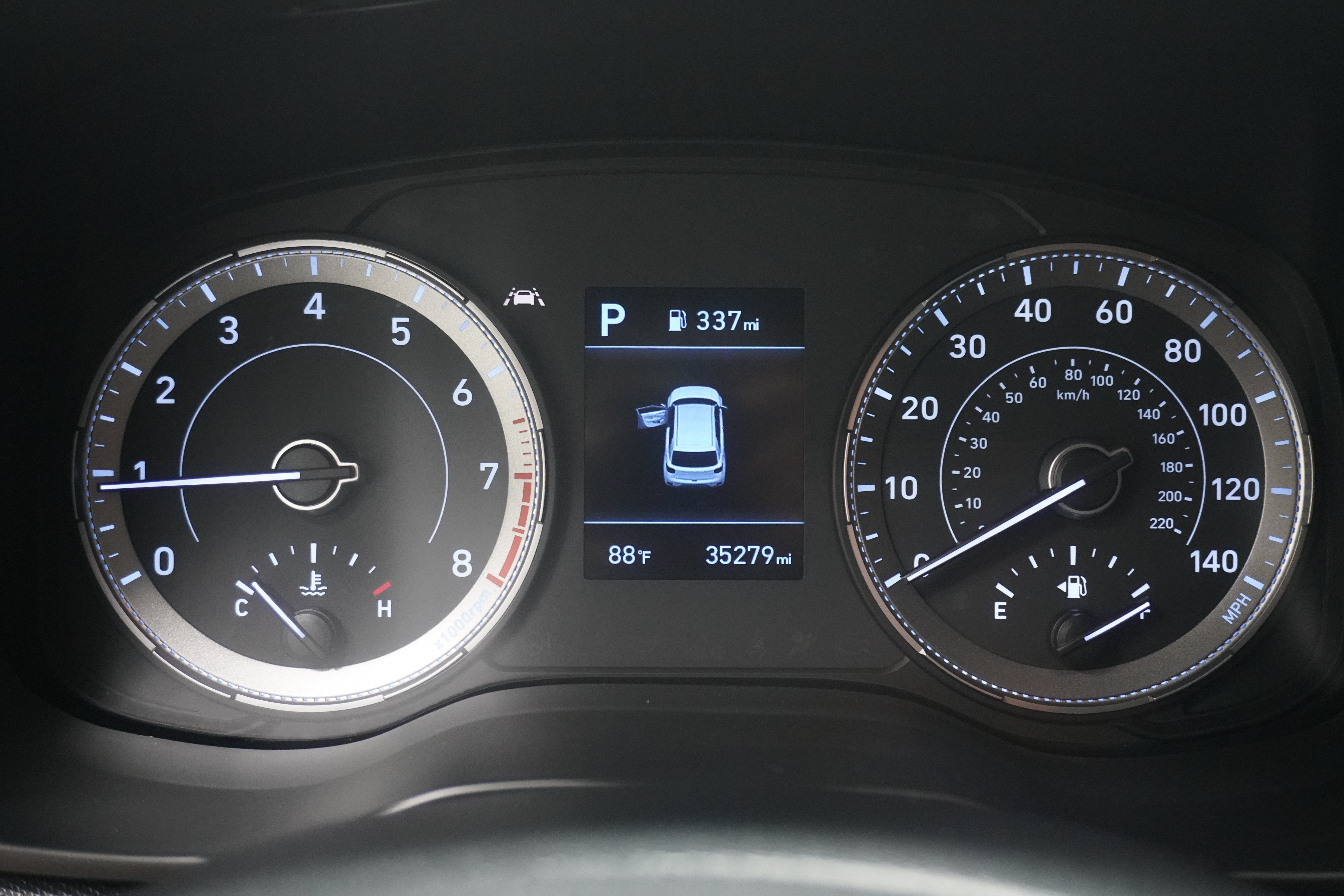 Used 2022 Hyundai Venue Limited FWD image 16