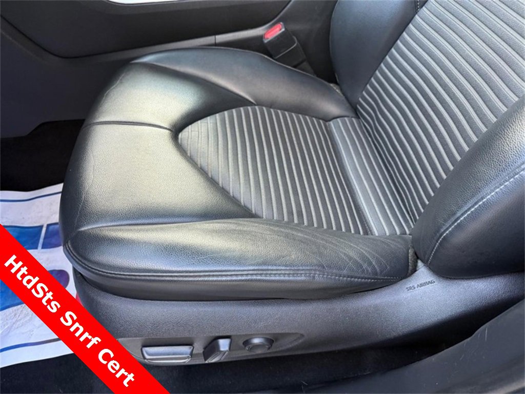 Used 2023 Toyota Highlander XSE image 17