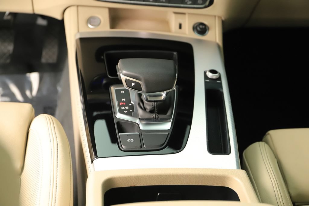 Certified 2024 Audi Q5 2.0T Prestige AWD/4WD image 21