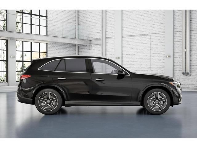 Used 2026 Mercedes-Benz GLC 300 4MATIC image 2