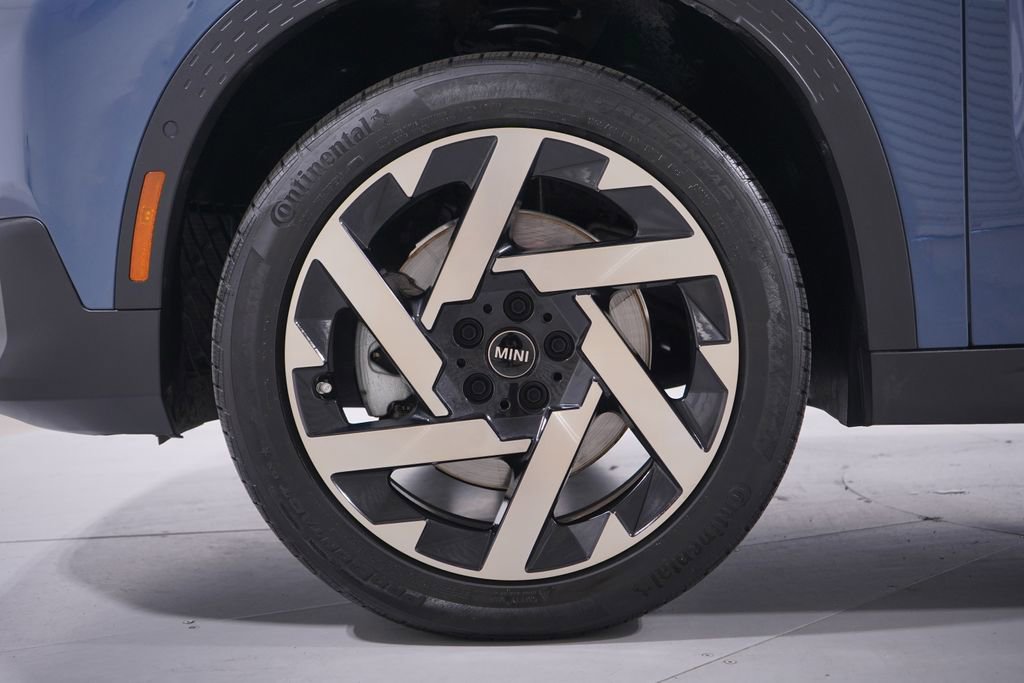 Used 2025 MINI Cooper Countryman S image 2