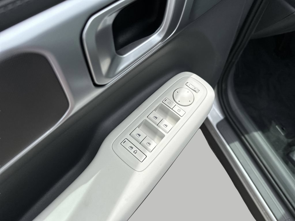 New 2026 Hyundai Santa Fe SE FWD image 14